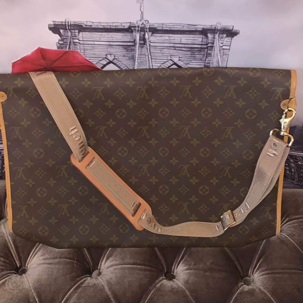 Louis Vuitton 19X13.Huge Traveling case French Co.🥳🥳❌ - Picture 8 of 11